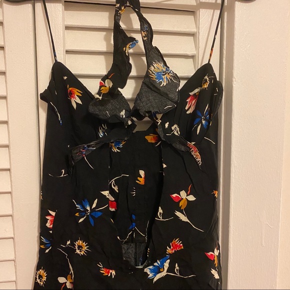 UO backless romper - Picture 5 of 6